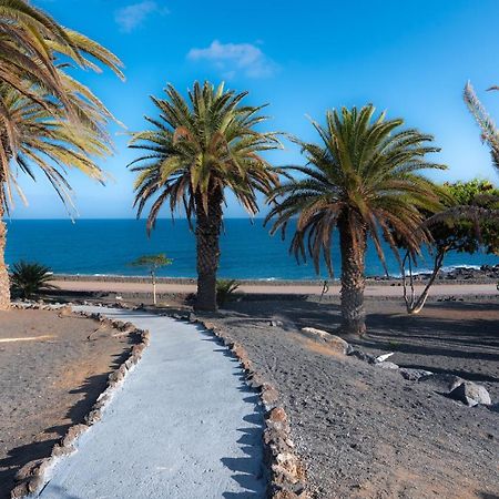 Luxury Estudio En Playa Roca A Primera Linea Del Mar Costa Teguise Buitenkant foto