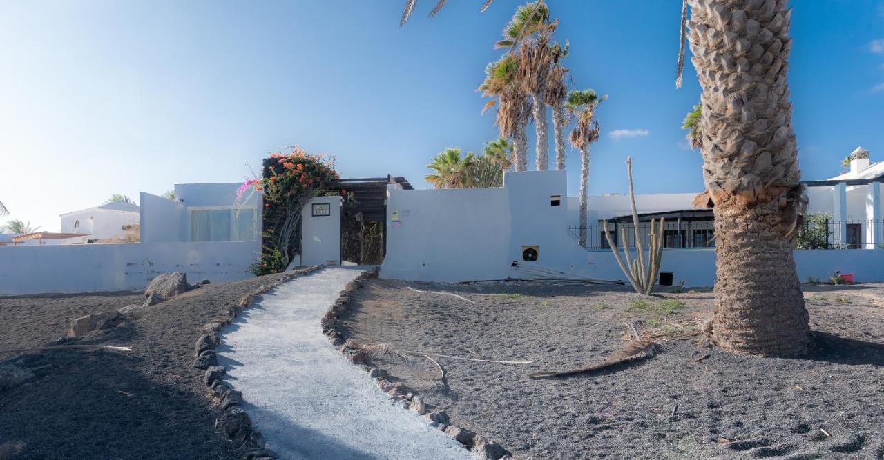 Luxury Estudio En Playa Roca A Primera Linea Del Mar Costa Teguise Buitenkant foto